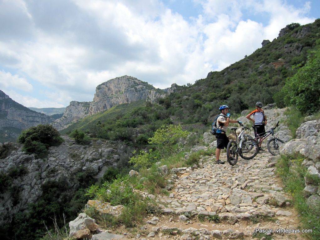 Album - Autour-du-Mont-St-Baudille