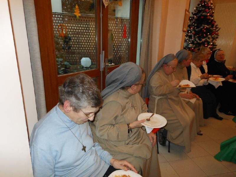 Les religieuses du doyenné Enghien-Montmorency se sont rencontrées chez les Sœurs Servîtes de Marie à Groslay pour un temps d'échange et d'amitié.