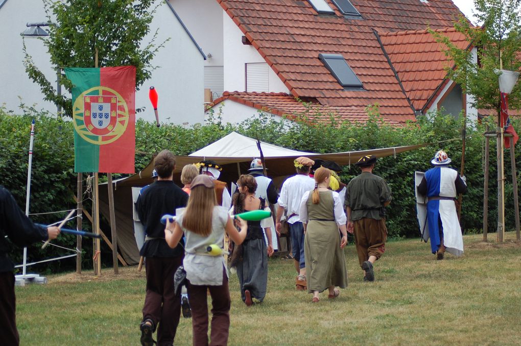 18.07.2010 Obergrombach
Burgfest mit mittelalterlichen Ritterspielen