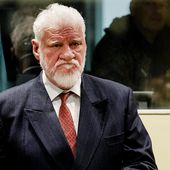 Un accusé du Tribunal pour l'ex-Yougoslavie affirme avoir pris du poison après l'annonce du jugement
