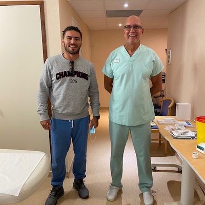 Le judoka Luca Otmane en session PRP à la Clinique Oxford avec le Dr Gaillaud