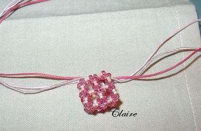 Merci Claire : boîte en perles et pendentif