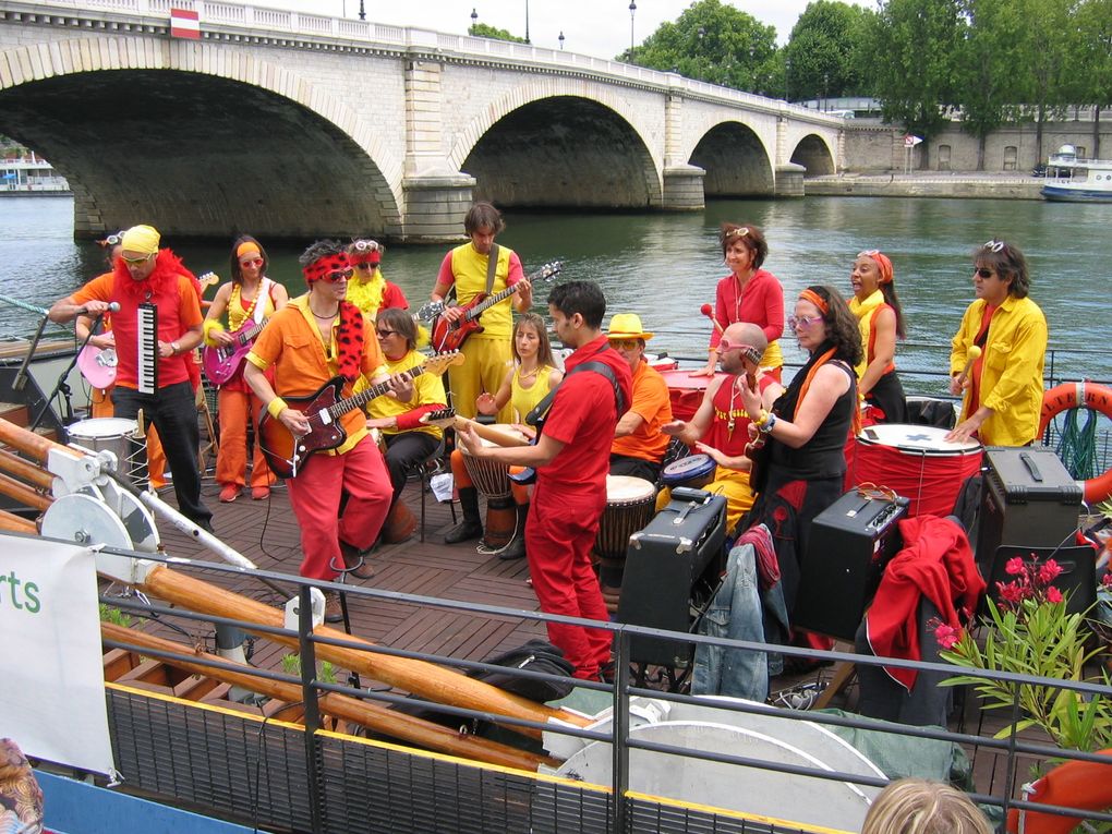 Rencontres des circuits courts, péniche Alternat, Paris (13e), 19 juin 2011