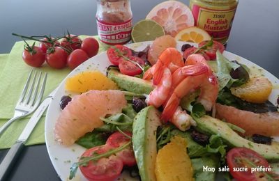 Salade d'hiver aux agrumes, avocat et crevettes