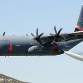 Blackhawk et Super Hercules ont convergé vers Hawaï. - avionslegendaires.net