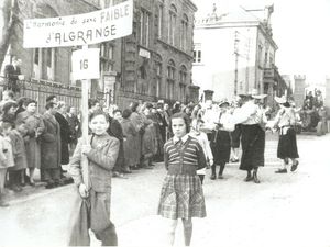 Défilés du Carnaval entre 1950 et 1955 à Algrange