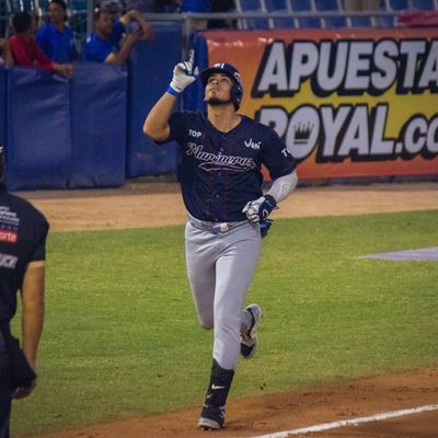 Marineros de Carabobo se anotó nuevo triunfo y barrió la serie regular ante Líderes de Miranda