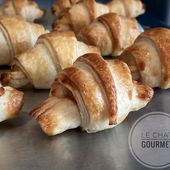 Mini croissants au saumon fumé - Le chat gourmet