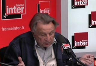 Régis Debray remet Nicolas Sarkozy à sa place sur les frontières