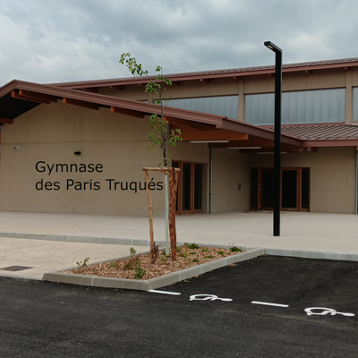 Inauguration du gymnase des Paris Truqués