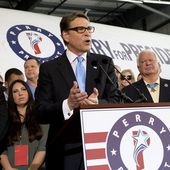 Perry Stops Paying All Campaign Staff, by Philip Rucker, The Washington Post, and Abby Livingston