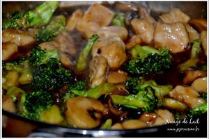 Poulet au Brocoli et Champignons  