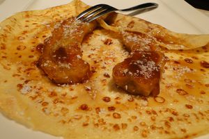 crêpes aux bananes caramélisées au sirop d'érable