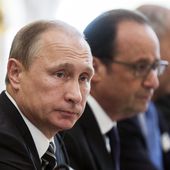 Poutine examinera la possibilité d'une visite en France quand le président Hollande se sentira prêt