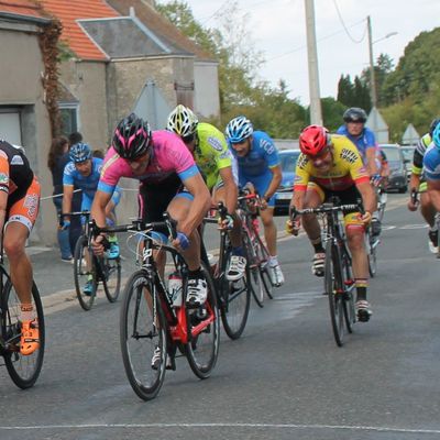 Photo de la victoire de Sébastien Manceau (CS Mainvilliers) à la D3 de St Laurent des Bois (41)