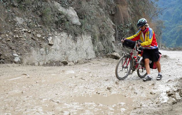 Tansen, 3 Mars 2019. Népal à vélo. Enfin une route qui monte.