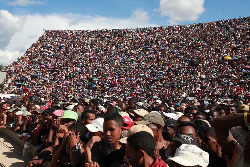 Dans le cadre du IIè anniversaire de la IVèRépublique, le couple présidentiel, Andry et Mialy Rajoelina, a inauguré le «Coliseum de Madagascar» sis à Antsonjombe. 5è partie. Photos: Harilala Randrianarison