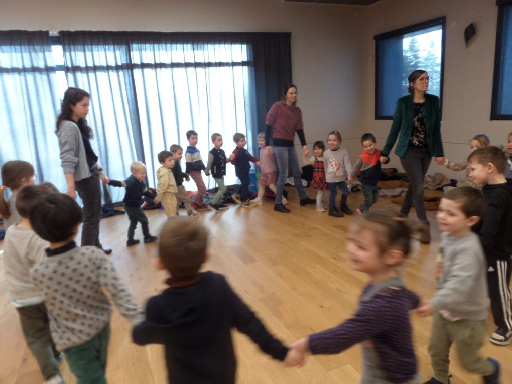 Rencontre rondes en maternelle