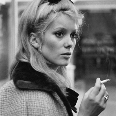 CATHERINE DENEUVE (1964)