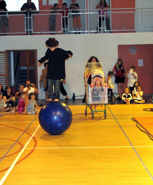 photos du spectacle des élèves 
juin 2008