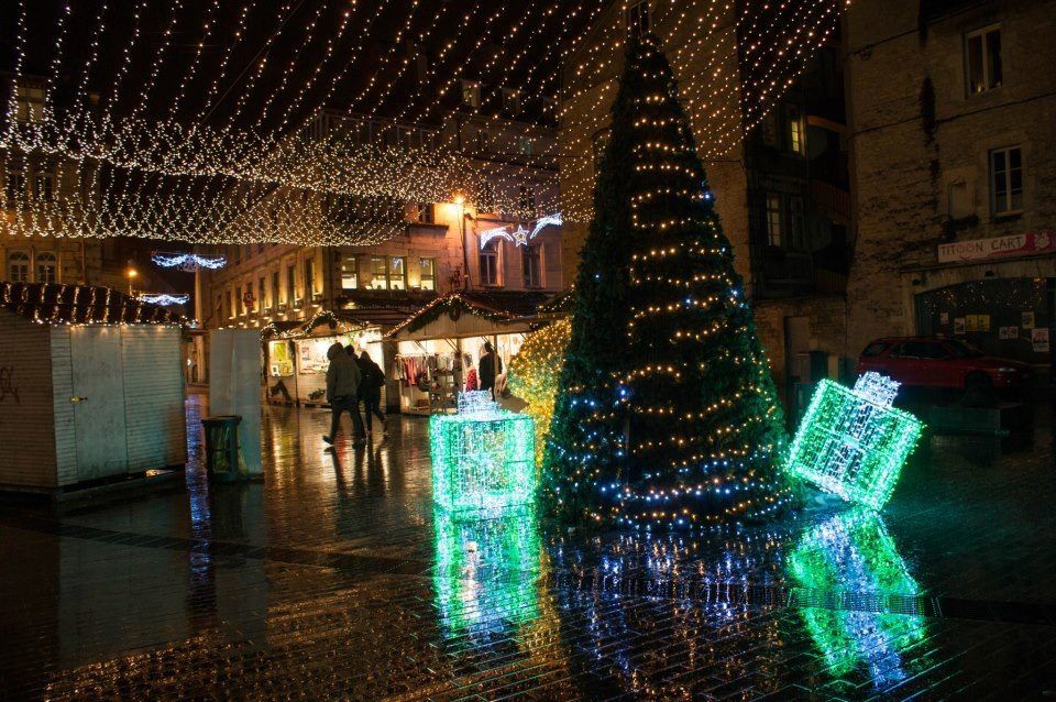 Illuminations et marchés de Noël : Besançon, Montbéliard, Paris, Sud de la France...