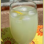 LIMONADE AU CITRON A L'ANCIENNE DE NIGELLA LAWSON.