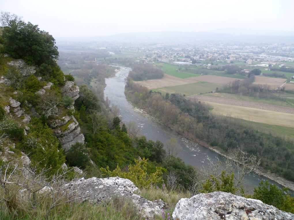 Reconnaissance des environs de Lussas avec les éducateurs et les jeunes du club d'Aubenas-Vals