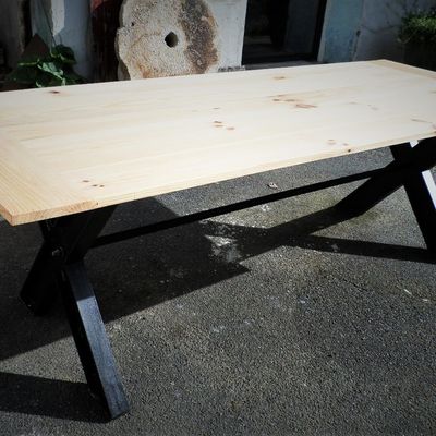 grande table de ferme d'atelier en bois industrielle
