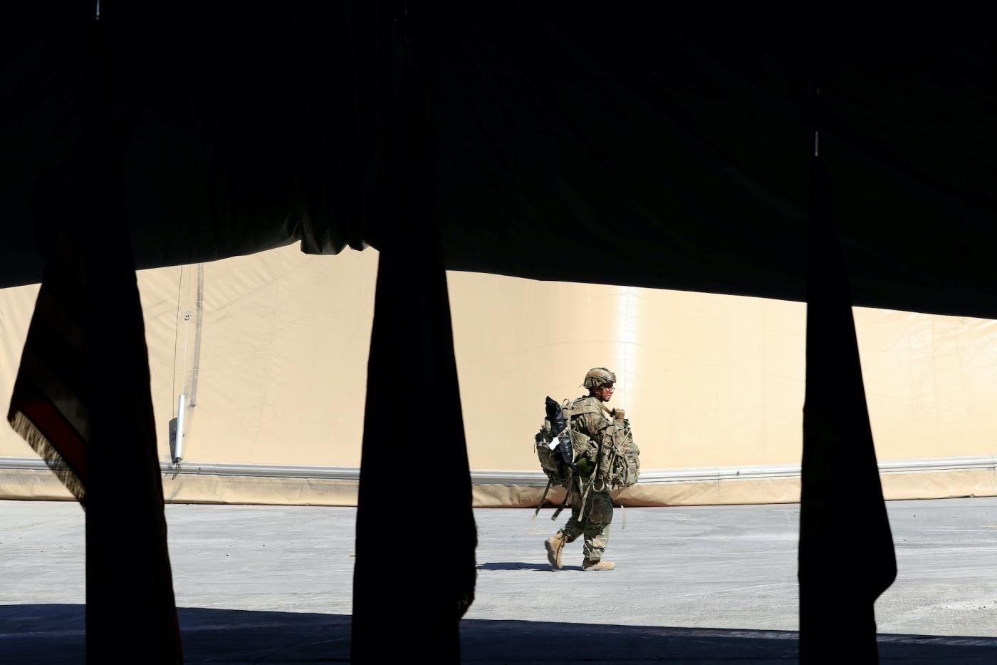 Comment Mettre Secrètement En Copie Une Adresse Mail Après avoir quitté l'Afghanistan, l'armée US occupe une base aérienne