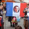 LEVALLOIS : L'UMP - UN DOIGT D'HONNEUR AU DRAPEAU FRANCAIS - SCANDALEUX !!!