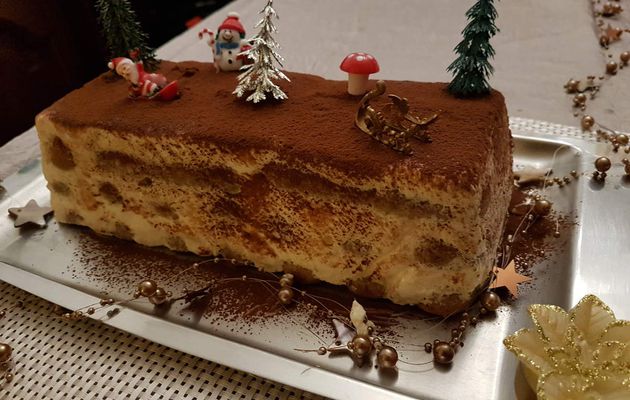 Bûche de Noël tiramisu