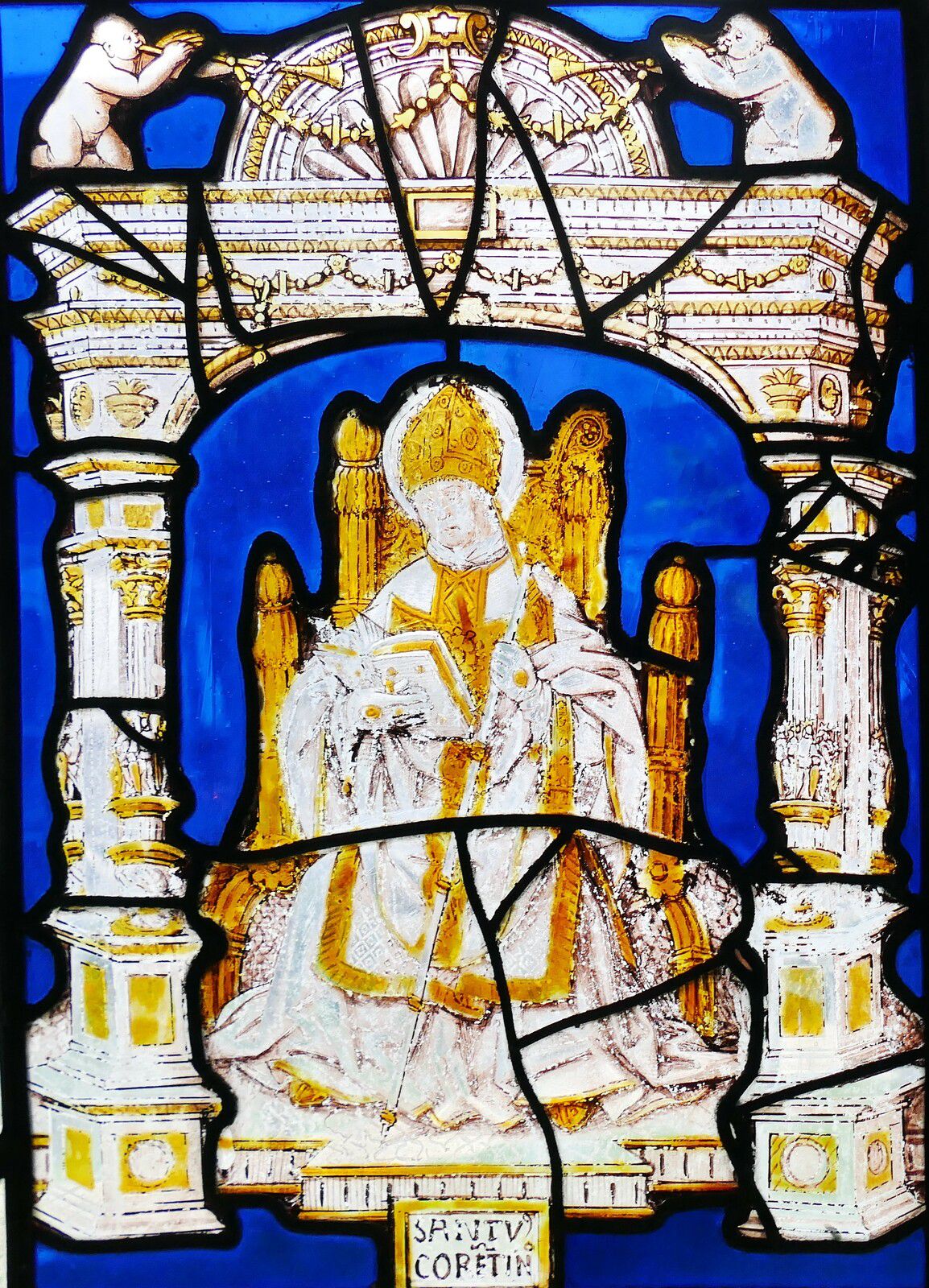 Les vitraux anciens de l'évêché de Quimper.  Saint Corentin assis dans une cathèdre (vers 1530). Photographie lavieb-aile janvier 2022.