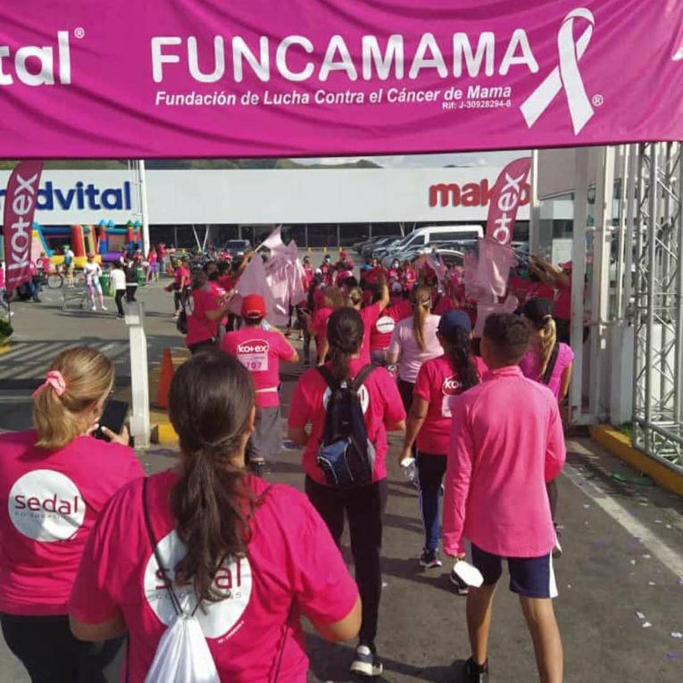 Sexta caminata 5K “Camino con Funcamama” cerró Mes Rosa de la lucha contra el cáncer de mama