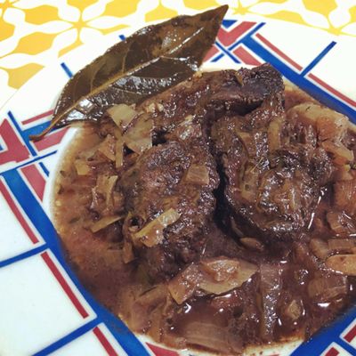 Stuffato di manzo al vino rosso dolce e frizzante*