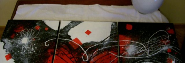 Le triptyque de Pauline terminé. Du rouge, du noir et du blanc !