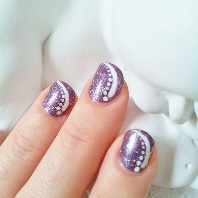 nail art violet céleste
