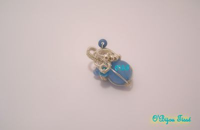 Wire Wrapping Petit pendentif bleu (argenté et verre)