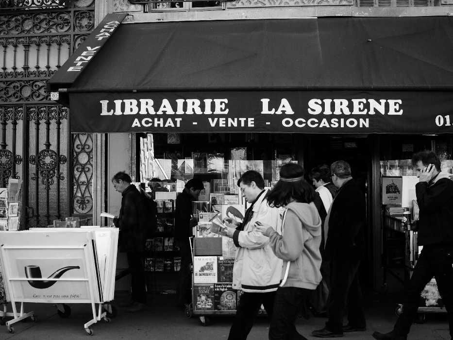 Photographies de façades, fenêtres, escaliers, reflets... tous ces petits détails urbains...