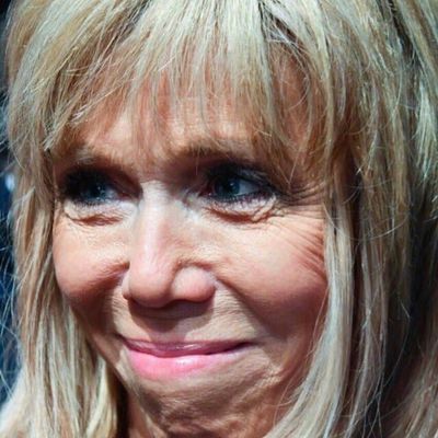 Coincée à l’Elysée à cause des Gilets jaunes, Brigitte Macron compte prendre la parole très prochainement 