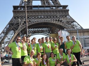 Les FINISHERS médaillés du 1er marathon de Paris !