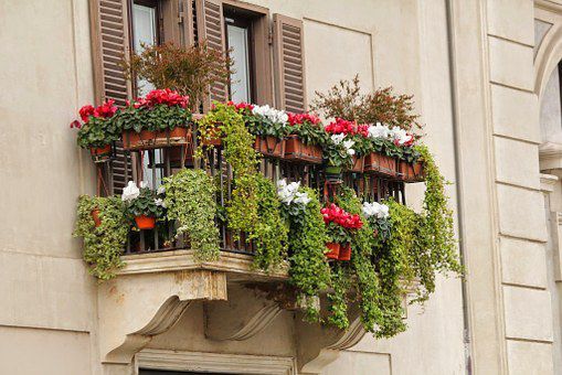 Sichtbare Veränderungen an Balkon und Terrasse