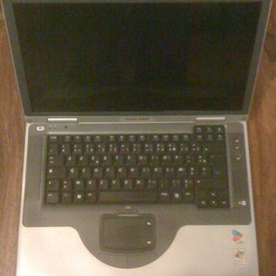 Compaq Presario X1000