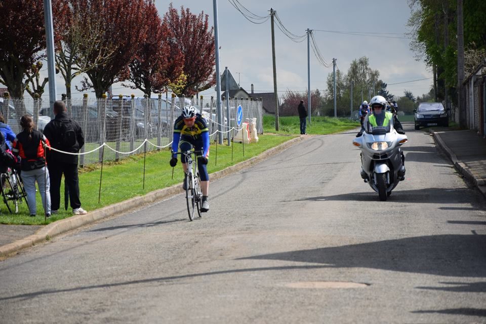 Album photos des courses UFOLEP 1 et 2 et podiums de Marville Les Bois (28)