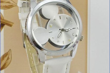 Montre Mickey blanche prix 13€