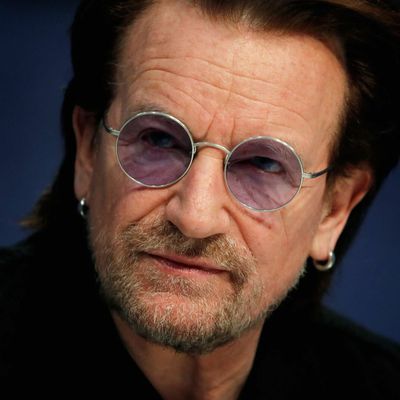 Joyeux Anniversaire Bono 61 ans.