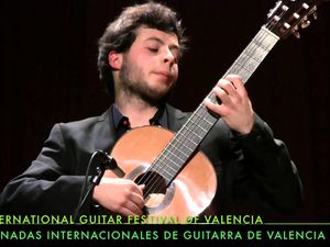 antoine morinière, l'un des grands jeunes talents français de la guitare