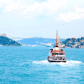 Faire un tour en bateau sur le Bosphore. - TOOISTANBUL, visiter Istanbul, organisation de séjour à Istanbul