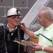 ALGRANGE: Restauration de la fresque des mineurs de Greg GAWRA en 2010 (août)