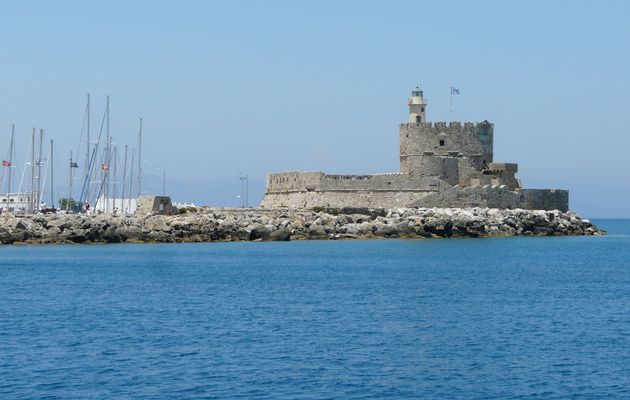 du 27 au 30  juin - Départ de Rhodes pour l'île Symi jusqu'à l'île d'Astypalaia