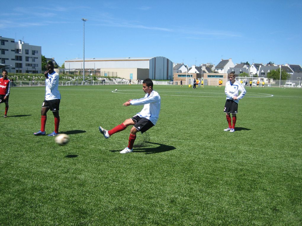 Dernier match de la saison 2011-2012 à Saint Brieuc.
Résultat 2-3 (gagné).
Le 13 mai 2012.